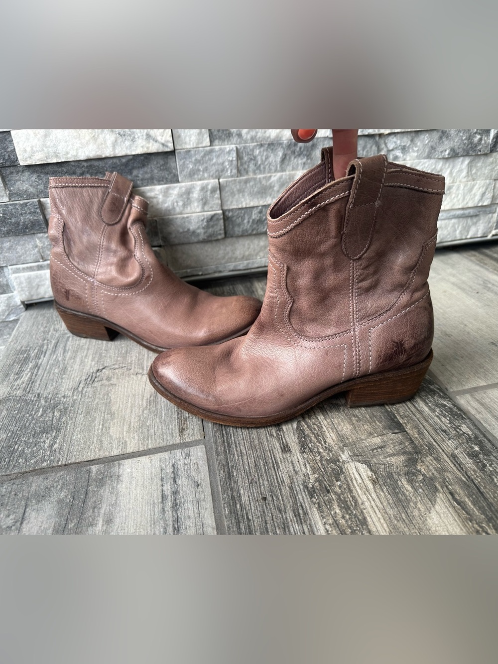 Frye Billy Short  Leather Western Ankle Boots Size 6
